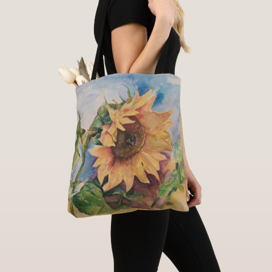 Tasche von Sonnenblumen (Von Nahem)