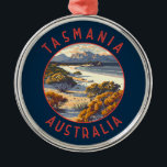 Tasmania Australia Retro Distressed Circle Ornament Aus Metall<br><div class="desc">Tasmania Retro Vektor Reise Design. Tasmania ist ein australischer Staat,  240 km südlich des australischen Festlands gelegen und durch die Bass-Straße getrennt.</div>