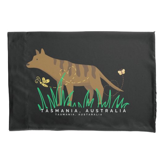 Tasmanischer Tiger unter dem Gras Kissenbezug (Vorderseite)