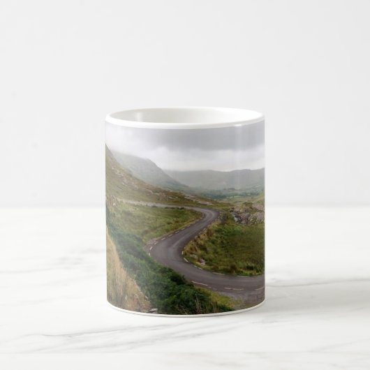 Tasse auf langen Straßen (Mittel)