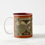 TASSE aus der historischen Altstadt (Links)