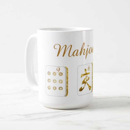 Tasse aus Gold und Weiß-Mahjong-Tiles (Vorderseite Links)