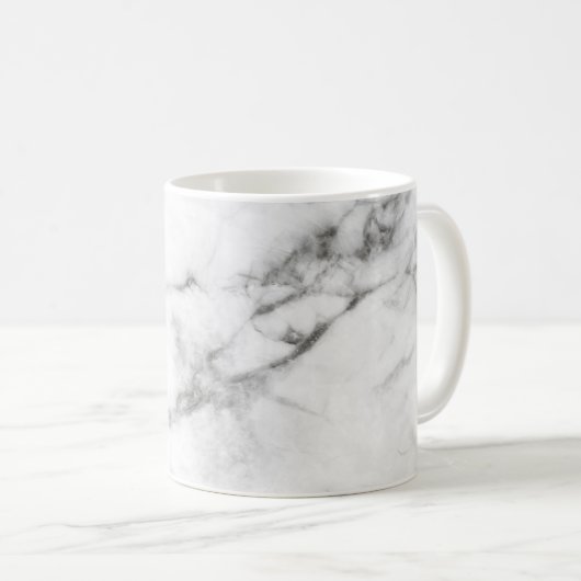 Tasse aus grauem Marmor (VorderseiteRechts)