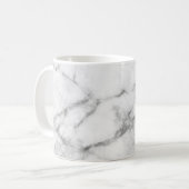 Tasse aus grauem Marmor (Vorderseite Links)