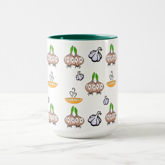 Tasse aus Kaffee, Knoblauchkochen (Zentrum)