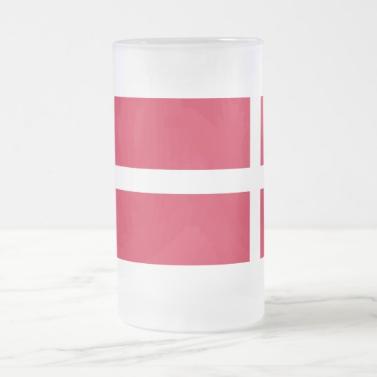 Tasse aus mattiertem Glas mit dänischer Flagge (Mittel)