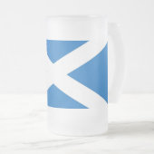 Tasse aus mattiertem Glas mit schottischer Flagge (VorderseiteRechts)