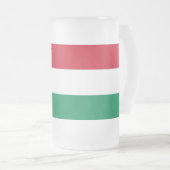 Tasse aus mattiertem Glas mit ungarischer Flagge (VorderseiteRechts)