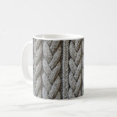 Tasse aus Strickstoffen (Vorderseite Links)