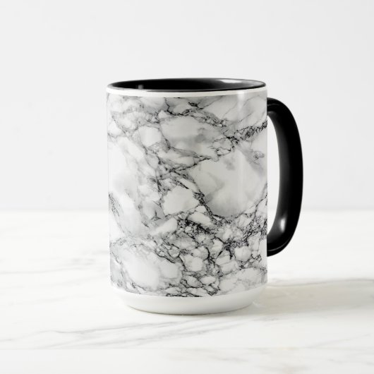 Tasse aus weißem Marmor (VorderseiteRechts)