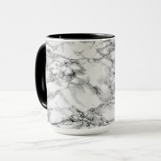 Tasse aus weißem Marmor (Vorderseite Links)
