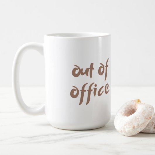 Tasse außerhalb des Amtes (Mit Donut)