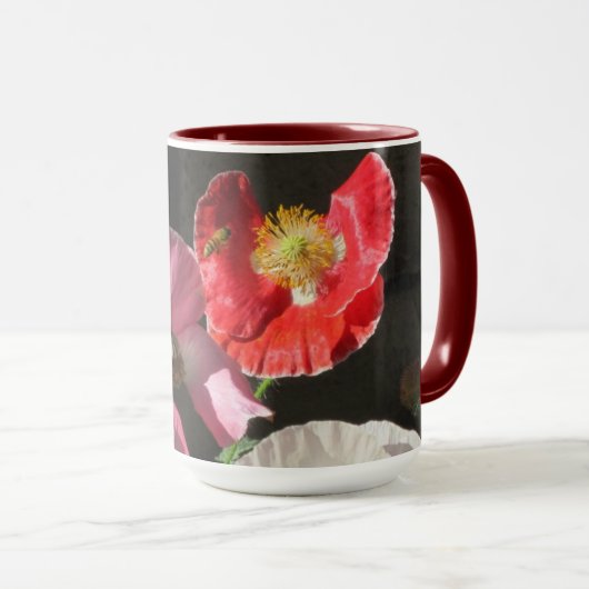 Tasse "Bebe in the Poppies" (VorderseiteRechts)