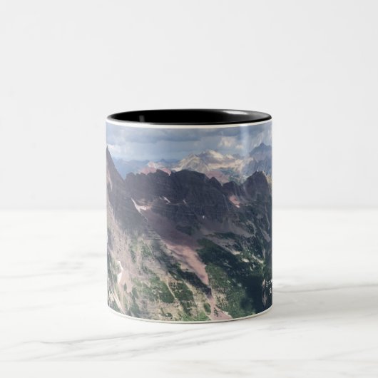 Tasse Berge - Pyramidenspitze (Mittel)