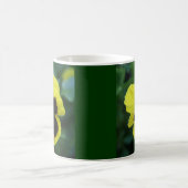 Tasse der benutzerdefinierten Gelben Blume (Mittel)