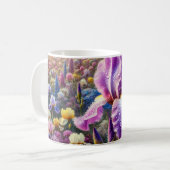 Tasse der Blume mit einer Blume der Lavendelinie (Vorderseite Links)