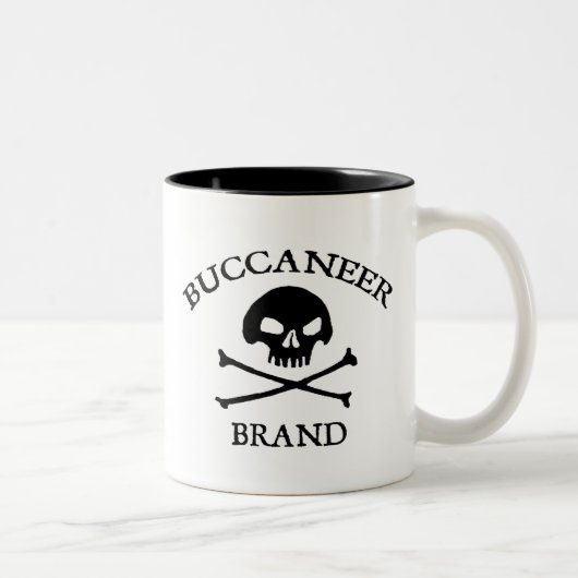 Tasse der Buccaneer-Markenbezeichnung (Rechts)