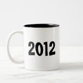 Tasse der Champagner- und Feuerwerke im Neujahr (Links)