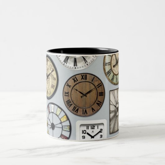 TASSE "DER CLOCK WATCHER" ODER 5 O'CLOCK ÜBERALL (Mittel)