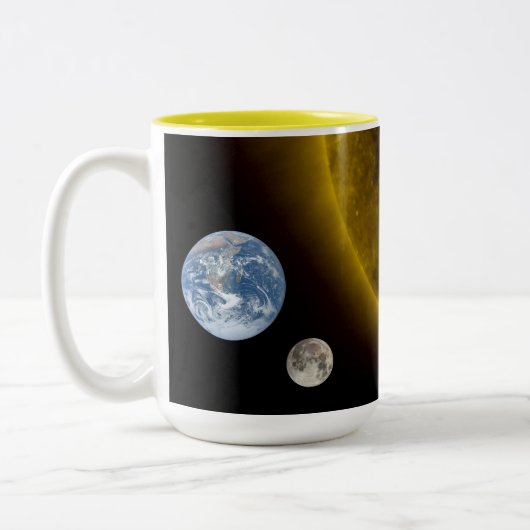 Tasse der Erde und der Sonne (Links)