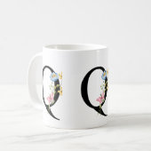Tasse der ersten floralen Monogramm Q (Vorderseite Links)