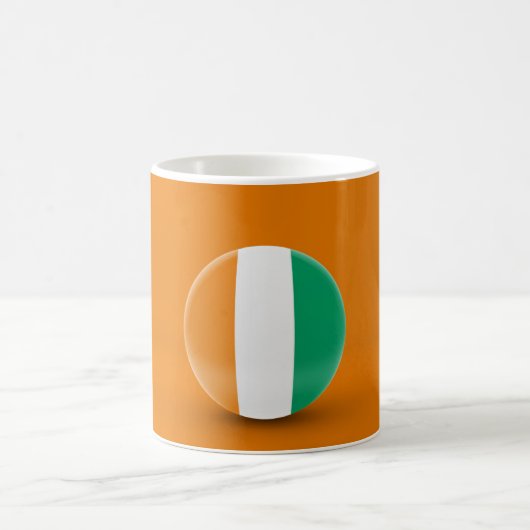 Tasse der Flagge von Côte d'Ivoire (Mittel)