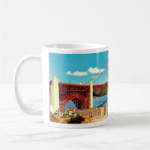 Tasse der Golden Gate Bridge (Links)