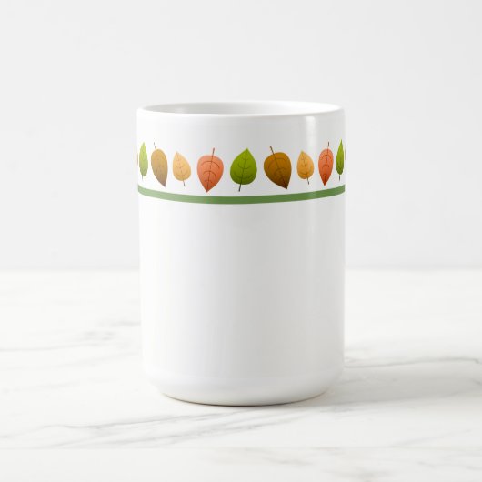 Tasse der Herbstlaub im Herbst (Mittel)