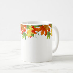 Tasse der Herbstlaub im Herbst