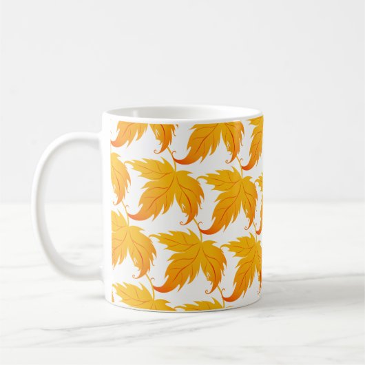 Tasse der Herbstlaub im Herbst (Links)