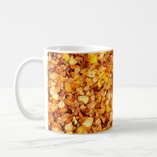 Tasse der Herbstverläufe (Links)