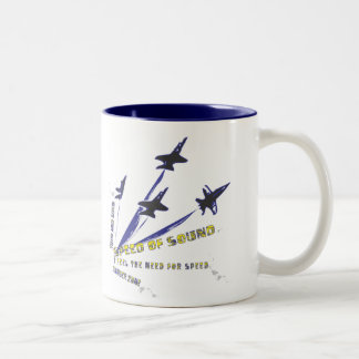 Tasse der Hornissen-F/A-18/des blaue