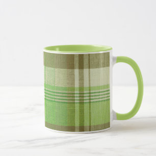 Tasse der karierten Keramik