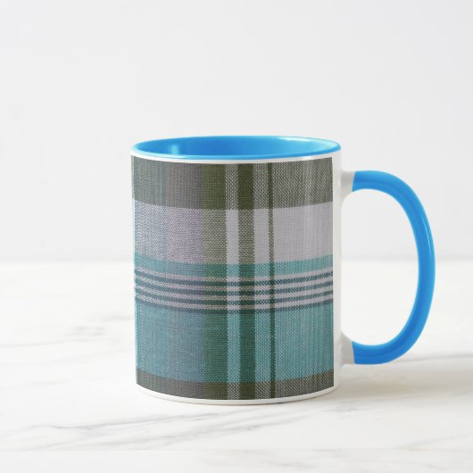 Tasse der karierten Keramik (Rechts)