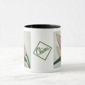Tasse der Keramik mit Lily Bud, Black Handle und I (Zentrum)