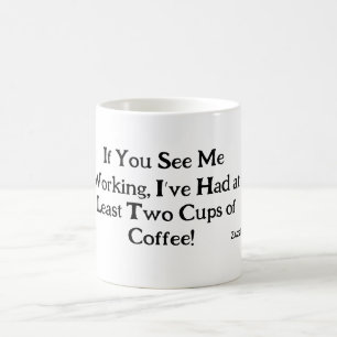 Tasse der koffeinhaltigen Sarcasm-Arbeit