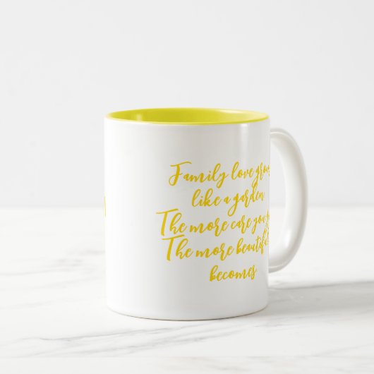 Tasse der Liebe mit Name & Modern Initial & Quote (VorderseiteRechts)