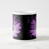 Tasse der lila Daisy-Blume (Vorderseite)