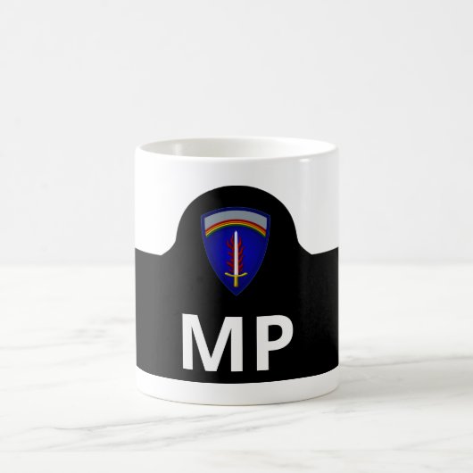 Tasse der Militärpolizei (Mittel)