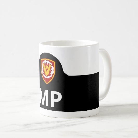 Tasse der Militärpolizei (VorderseiteRechts)
