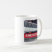 Tasse der Notfallabteilung (VorderseiteRechts)