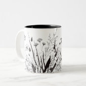 Tasse der personalisierten Wildblume mit der Schri (Vorderseite Links)