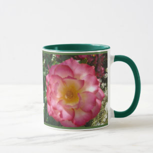 Tasse der riesigen Rose