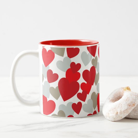 Tasse der roten Liebe (Mit Donut)