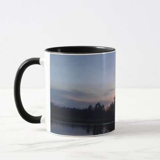 Tasse der schattigen Ufer (Links)