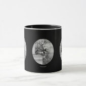 Tasse der Schwarz-Weiß-Gotik, Cup (Zentrum)