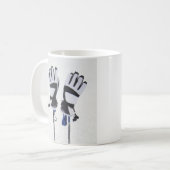 Tasse der Skistöcke und Handschuhe (Vorderseite Links)