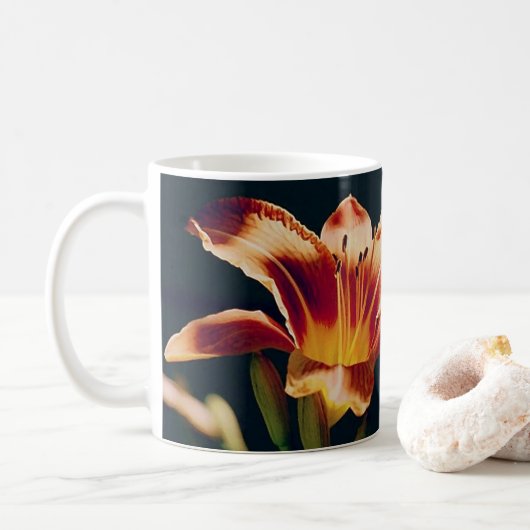 Tasse der SommerTaglilie (Mit Donut)