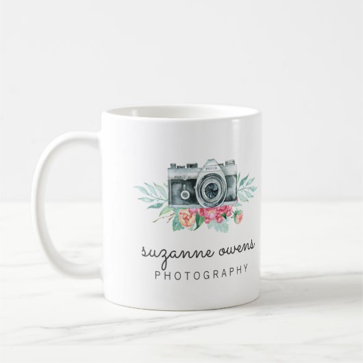 Tasse der Vintagen Aquarellkamera (Links)
