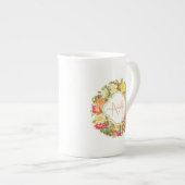 Tasse der Vintagen Blumenkranke in Monogramm (Vorderseite Rechts)